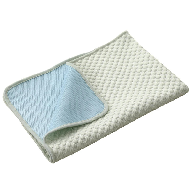 Moisture-proof Mattress Cushion Breathable Ice Pad